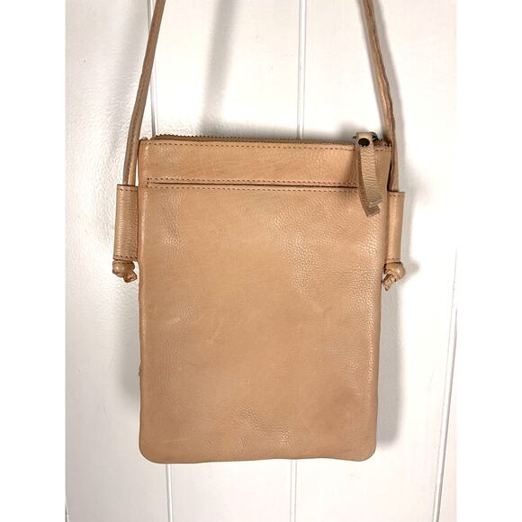 Latico Leathers Milly Leather Woven Crossbody in Tan Top Zipper Handbag - Picture 5 of 7